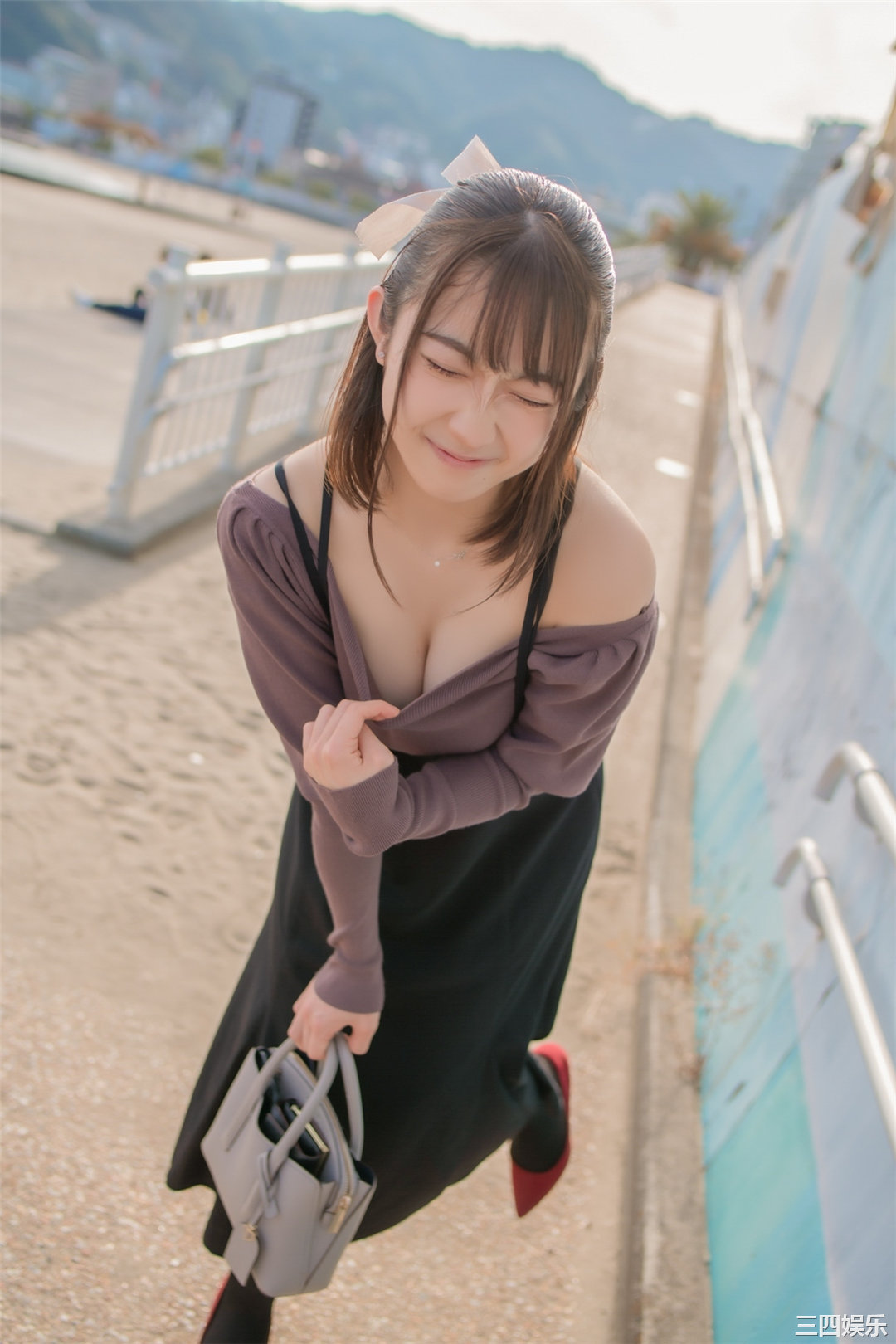 大河もも写真集《大河ももと一泊二日の温泉旅行に行ってきました》高清全本