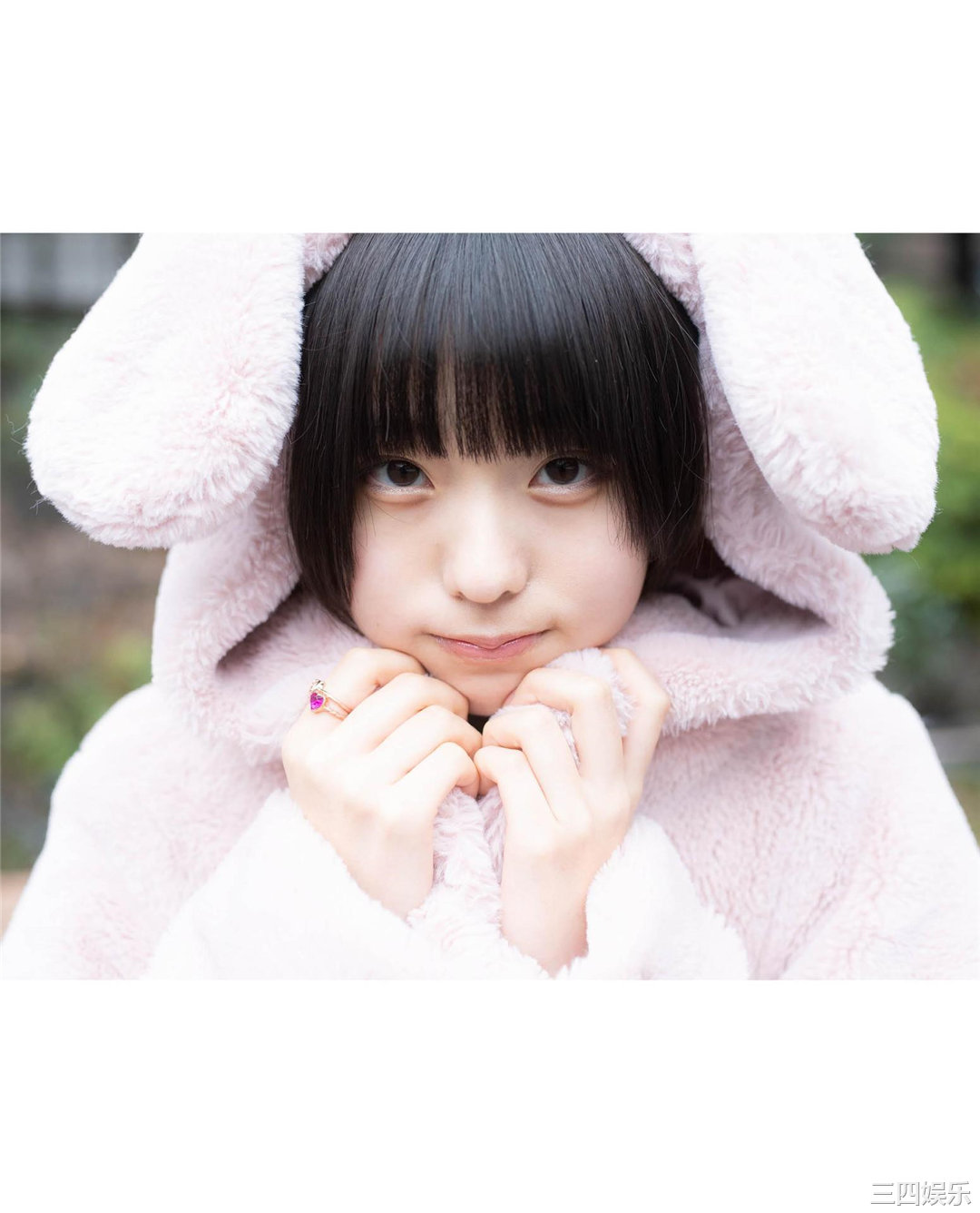 和田あずさ写真集《透明な青色》高清全本