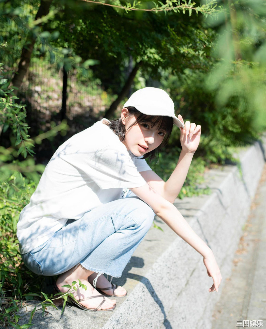 和田あずさ写真集《透明な青色》高清全本