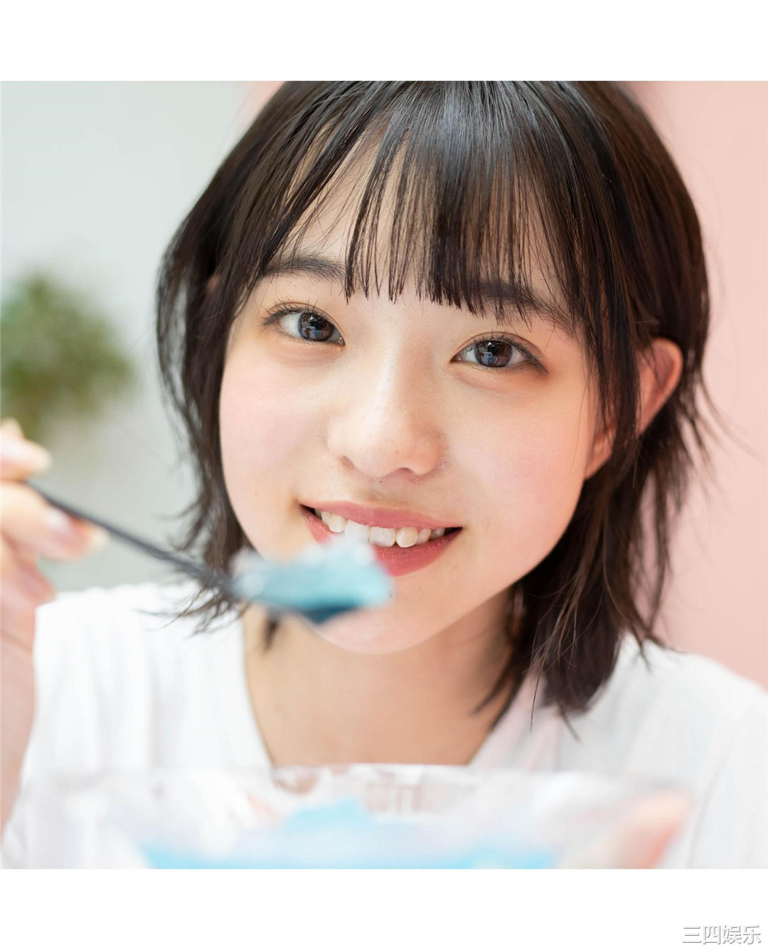 和田あずさ写真集《透明な青色》高清全本