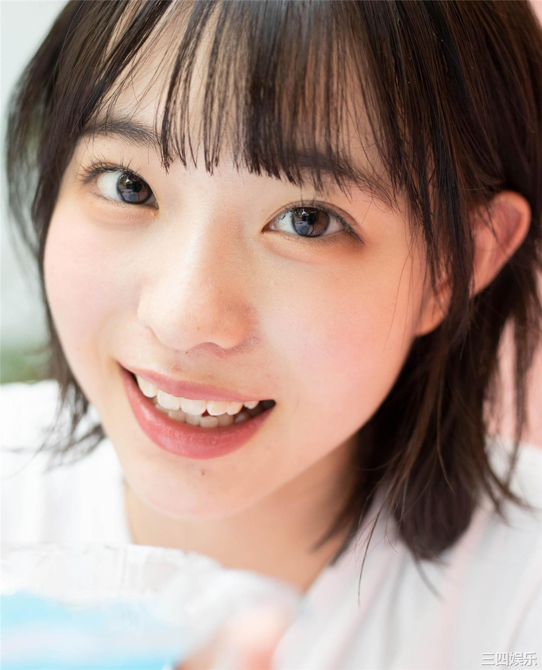 和田あずさ写真集《透明な青色》高清全本