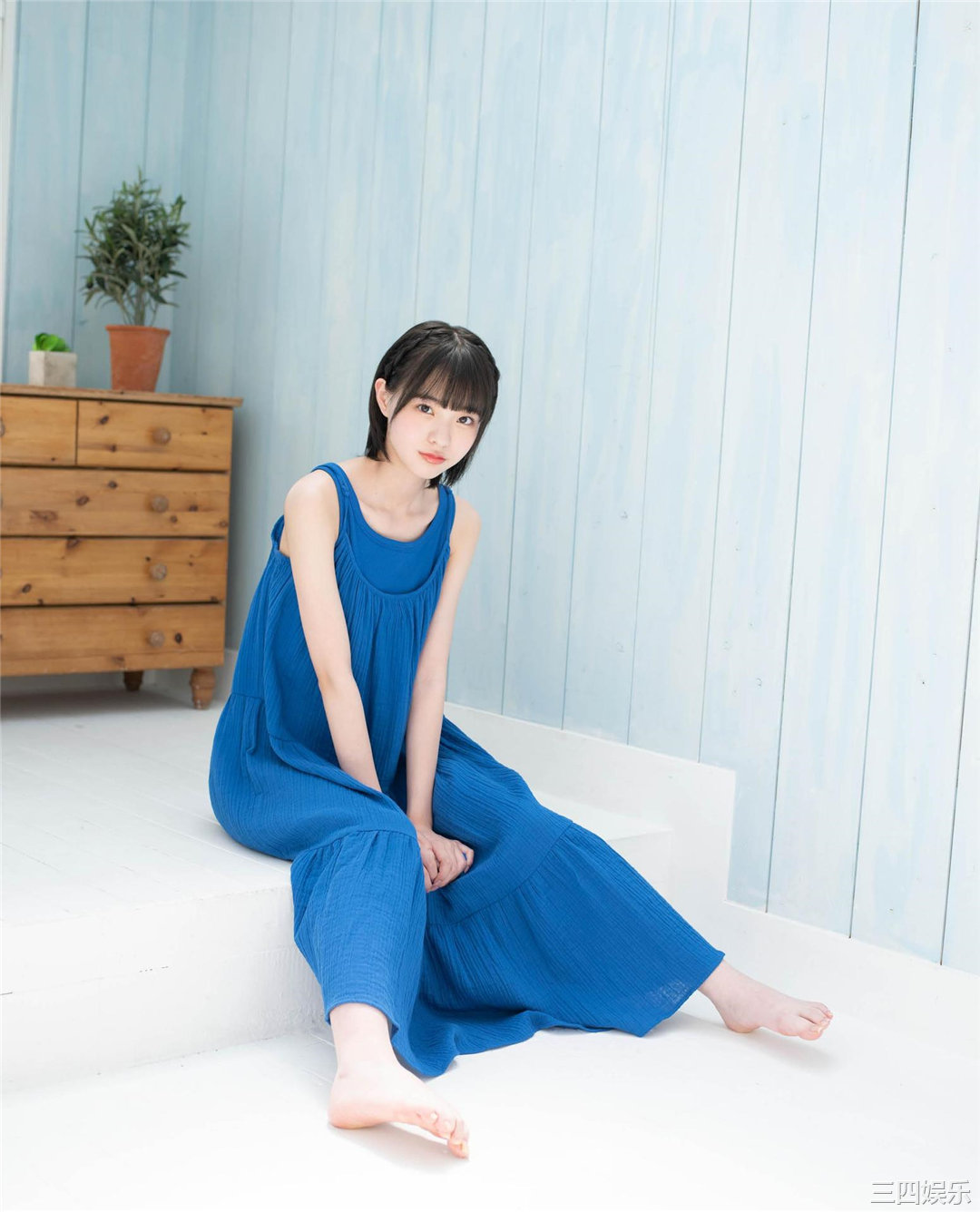 和田あずさ写真集《透明な青色》高清全本