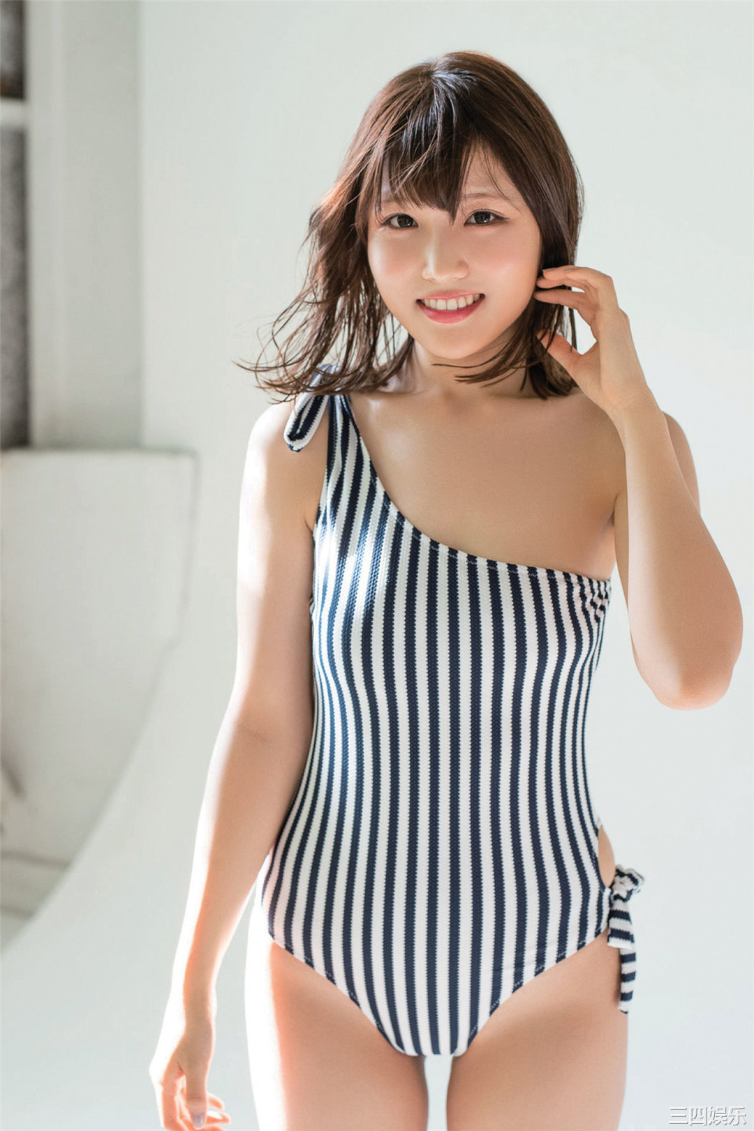 藤白れもん写真集《ビタミンビキニ》高清全本