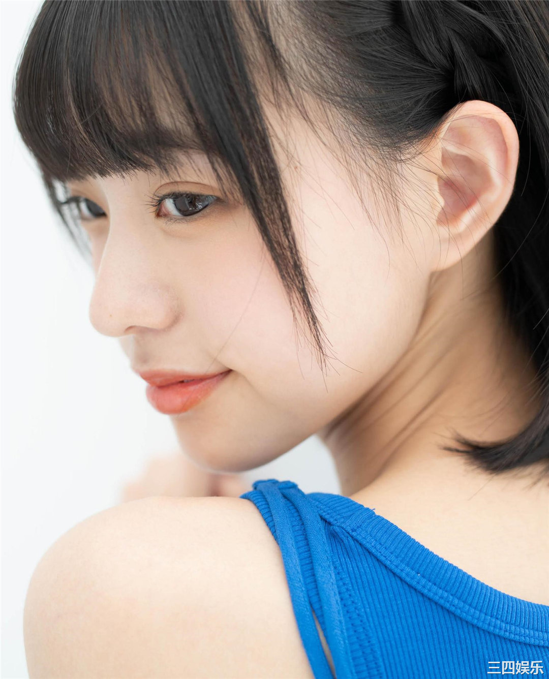 和田あずさ写真集《透明な青色》高清全本