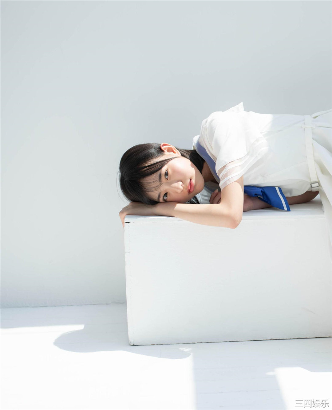 和田あずさ写真集《透明な青色》高清全本