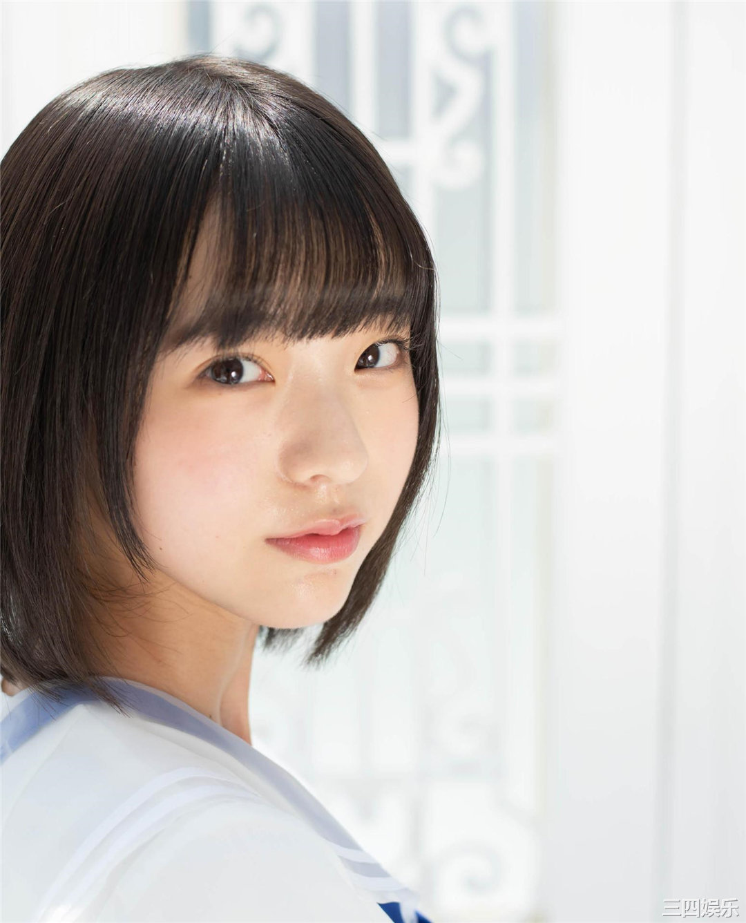 和田あずさ写真集《透明な青色》高清全本