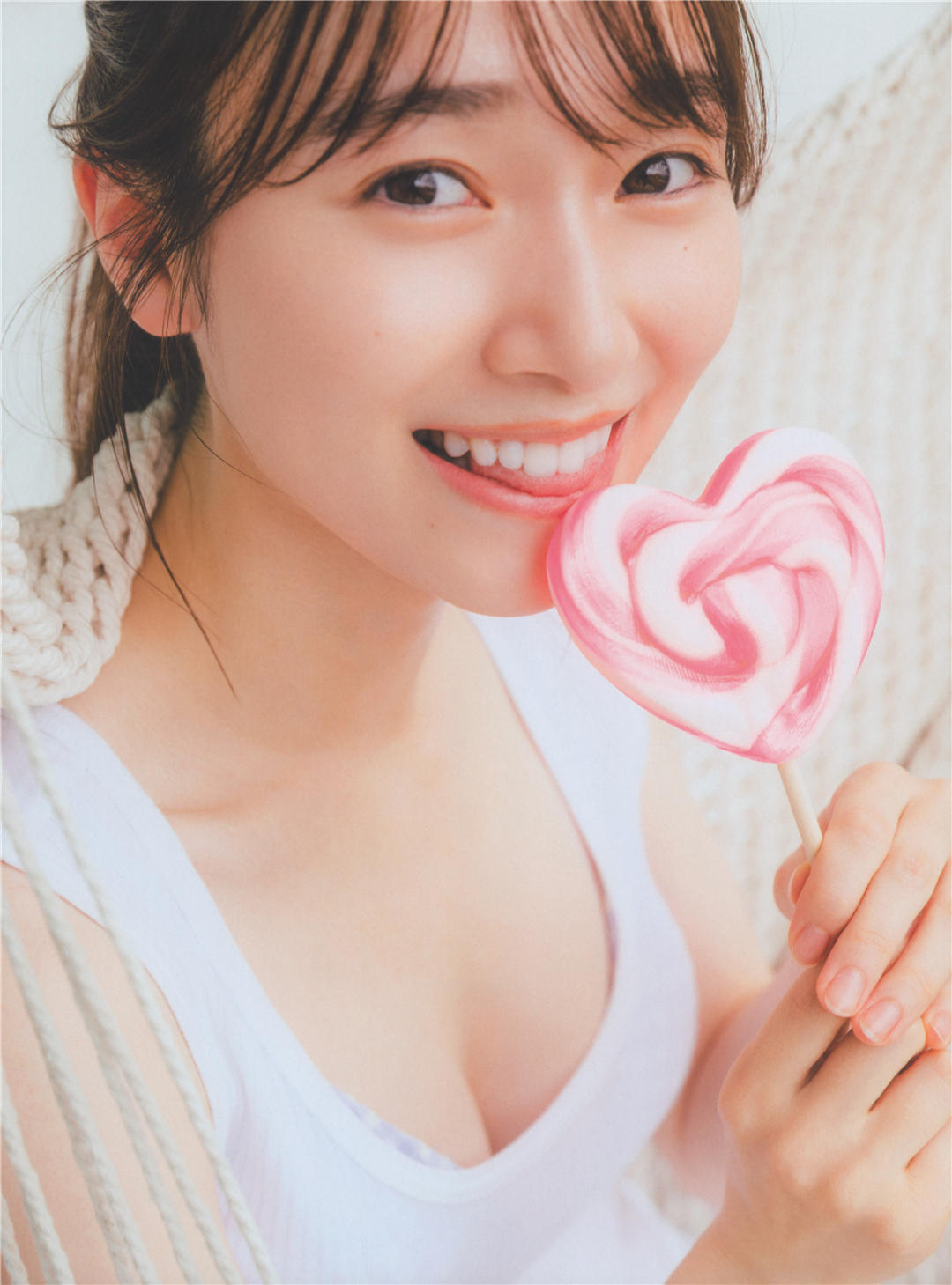 守屋丽奈1ST写真集《笑顔のグー、チョキ、パー》高清全本