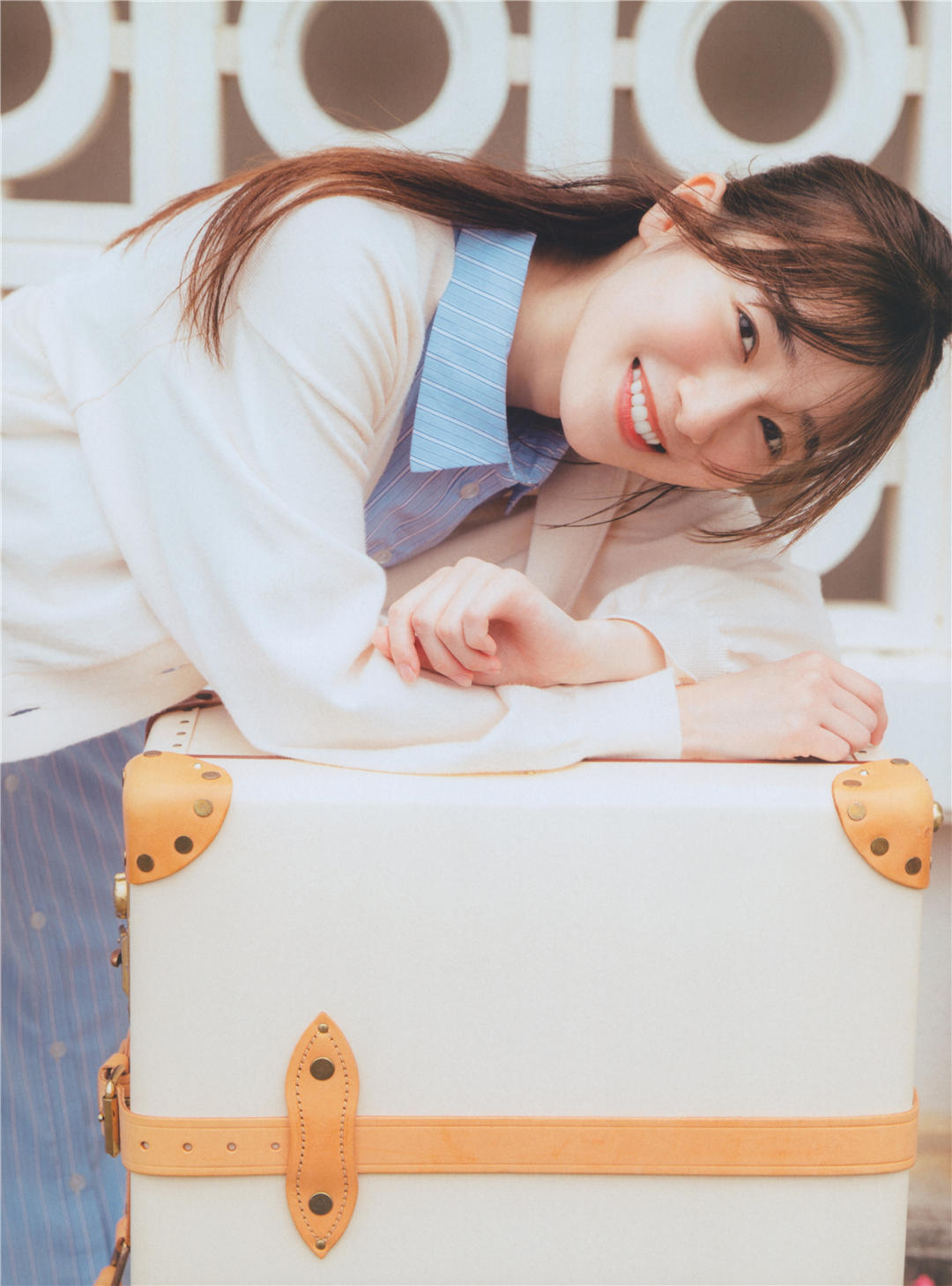 守屋丽奈1ST写真集《笑顔のグー、チョキ、パー》高清全本