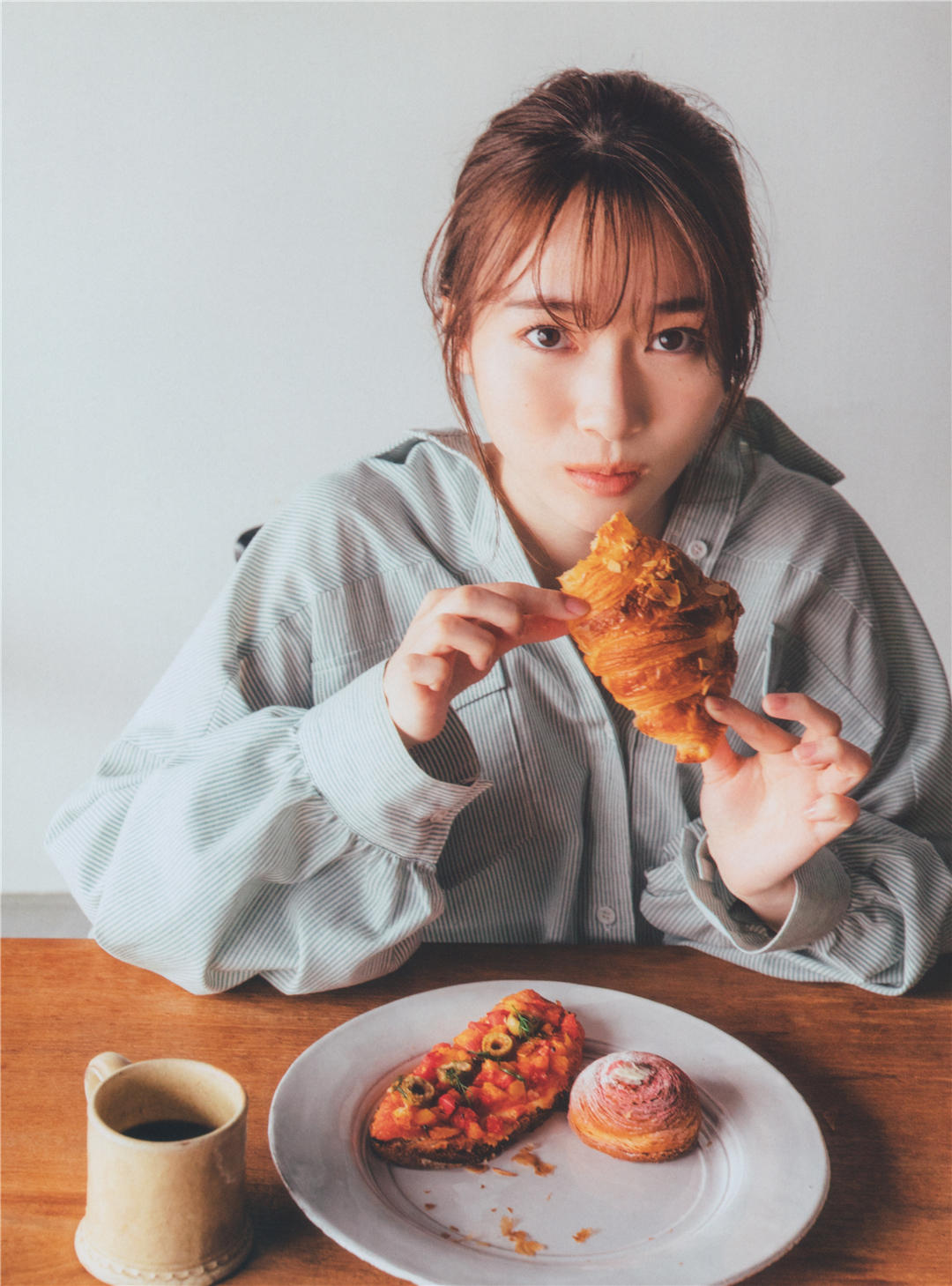 守屋丽奈1ST写真集《笑顔のグー、チョキ、パー》高清全本