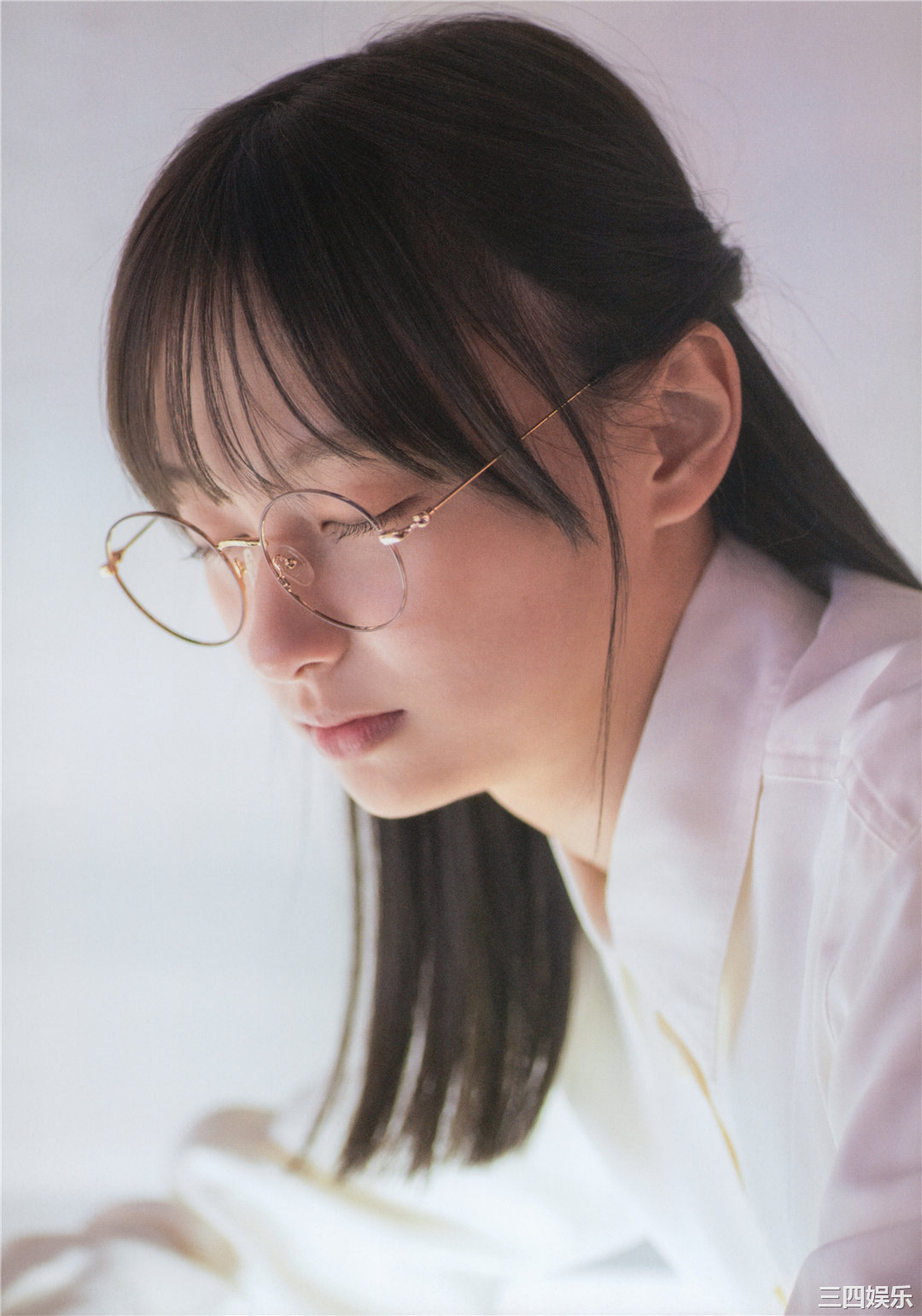 影山优佳1ST写真集《知らないことだらけ》高清全本