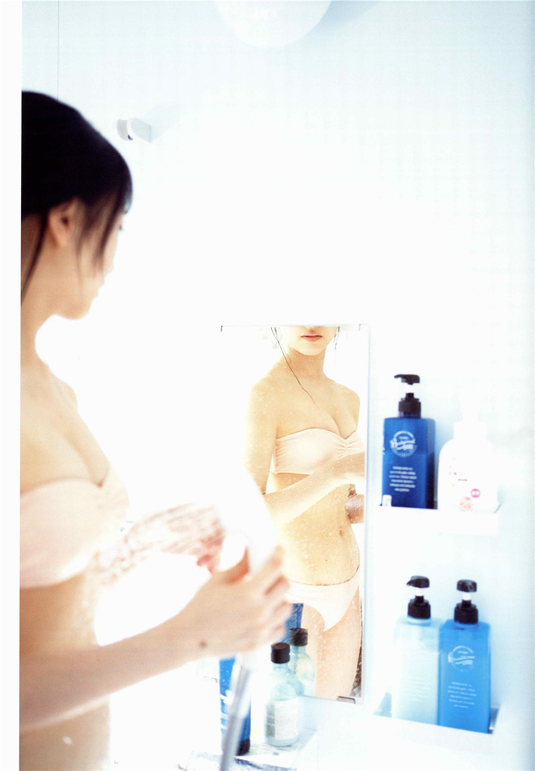 石田千穗1ST写真集《檸檬の季節》高清全本