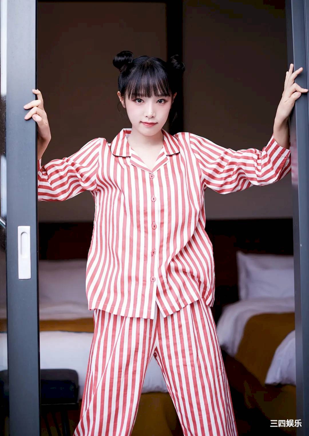 崔叡娜1ST写真集《YENA》高清全本