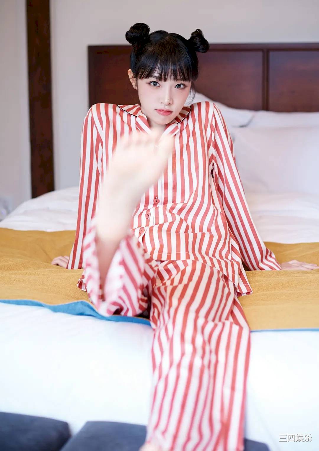 崔叡娜1ST写真集《YENA》高清全本