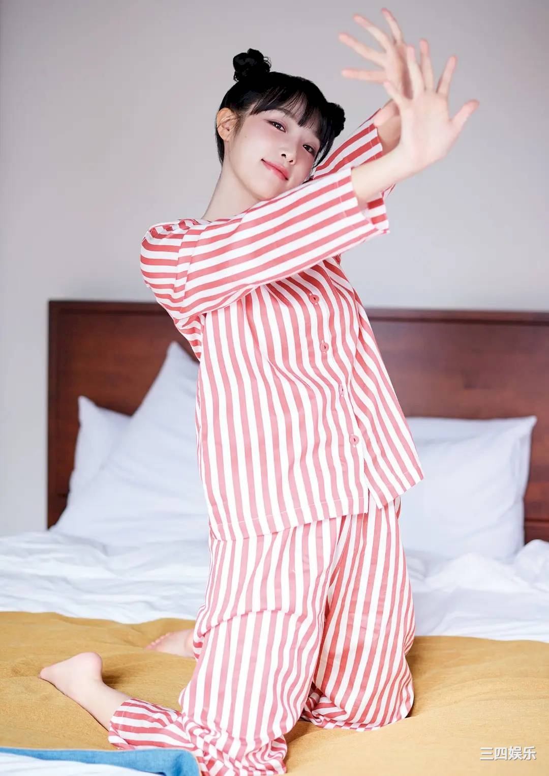 崔叡娜1ST写真集《YENA》高清全本