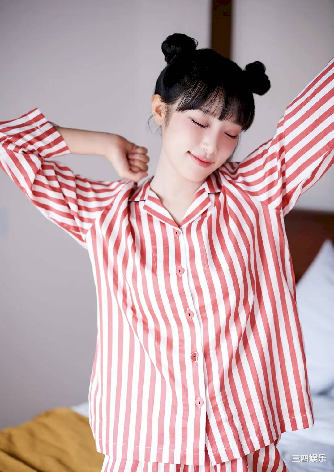 崔叡娜1ST写真集《YENA》高清全本