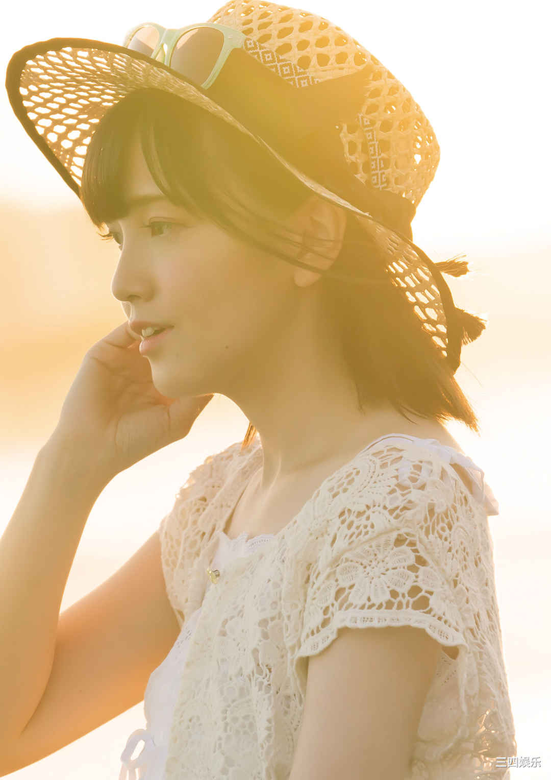 鬼头明里1ST写真集《Love Route》高清全本