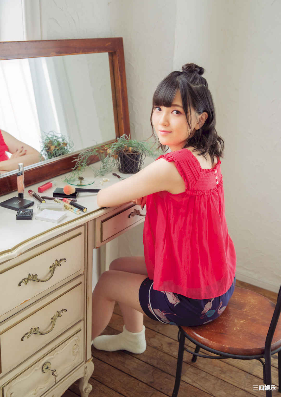 鬼头明里1ST写真集《Love Route》高清全本