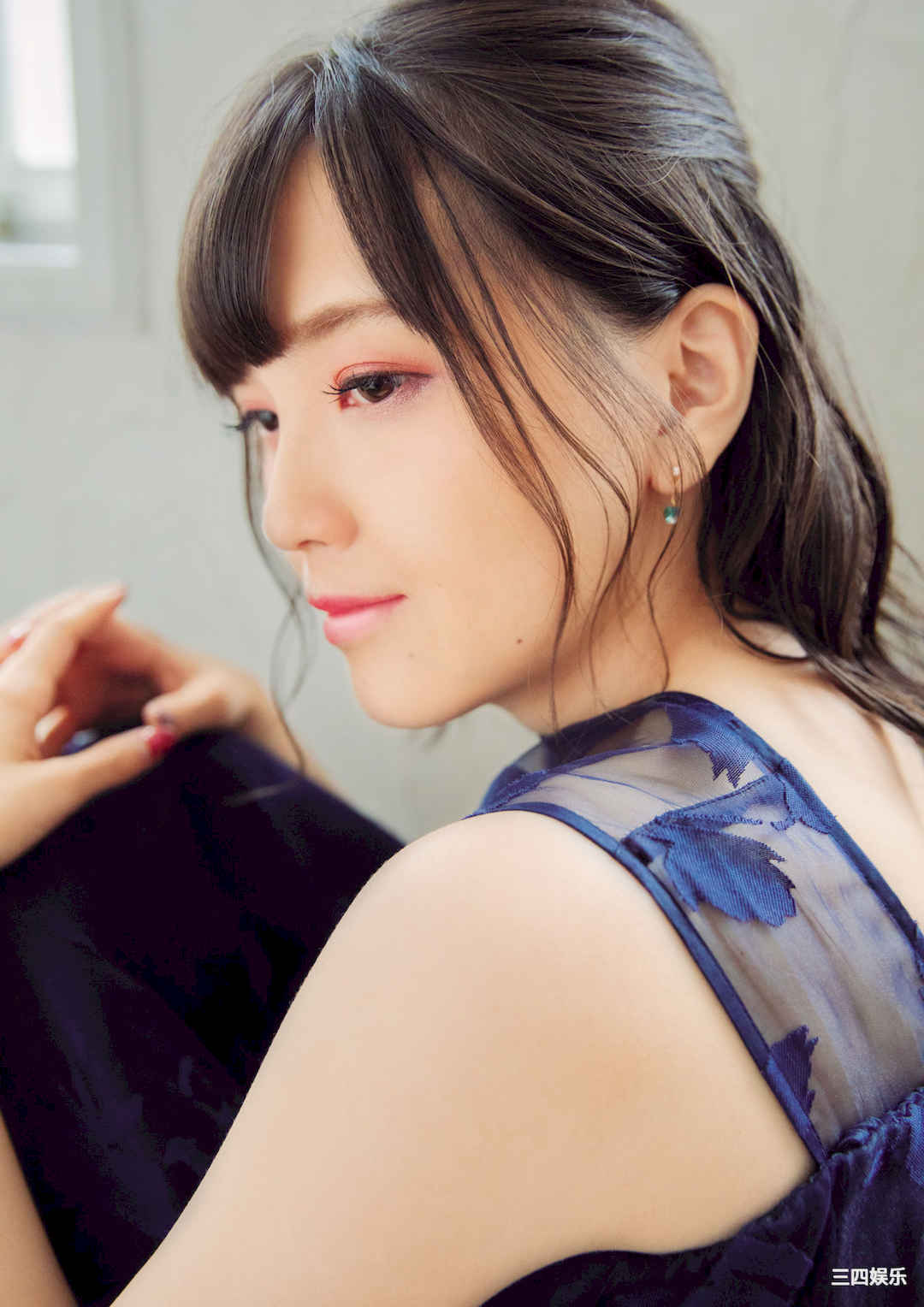 鬼头明里1ST写真集《Love Route》高清全本