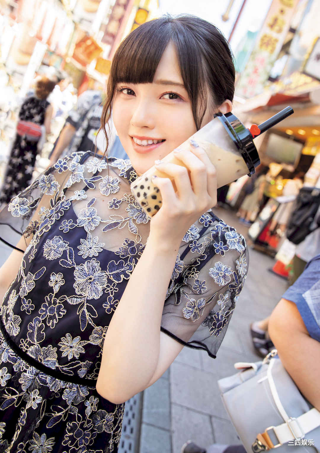 鬼头明里1ST写真集《Love Route》高清全本