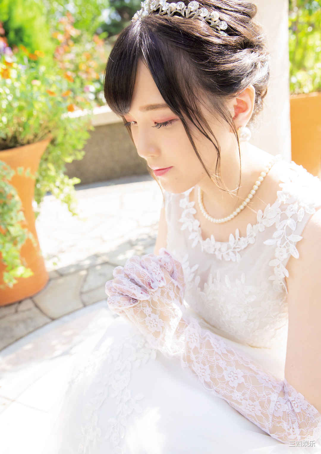 鬼头明里1ST写真集《Love Route》高清全本