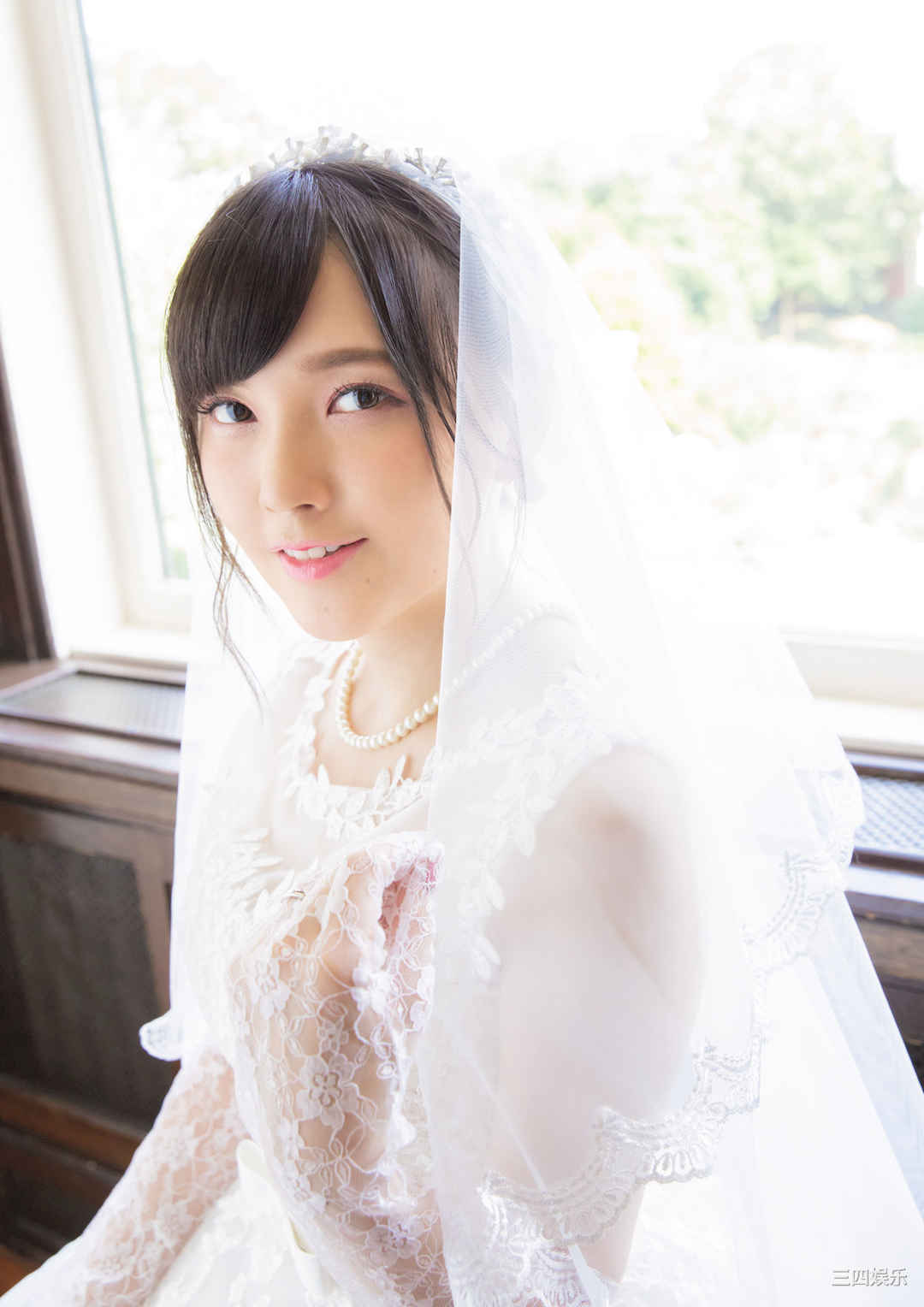 鬼头明里1ST写真集《Love Route》高清全本