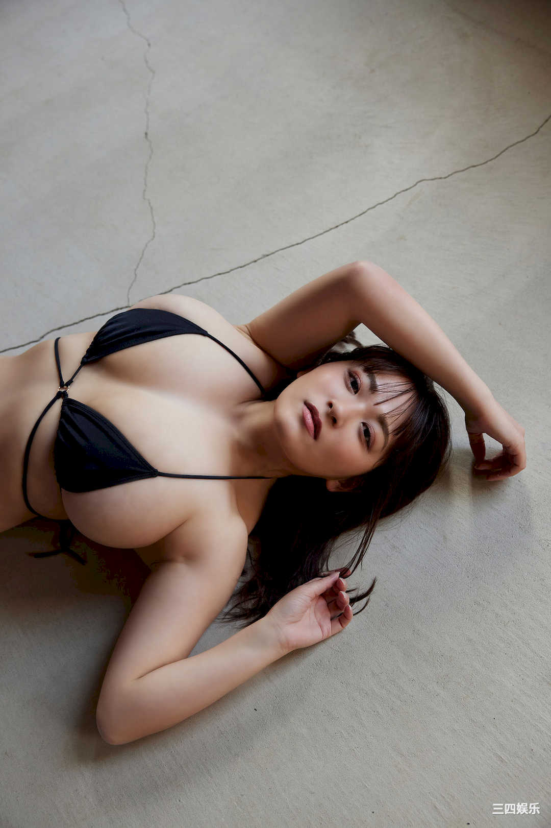 柳瀬さき写真集《このパイと～まれ》高清全本