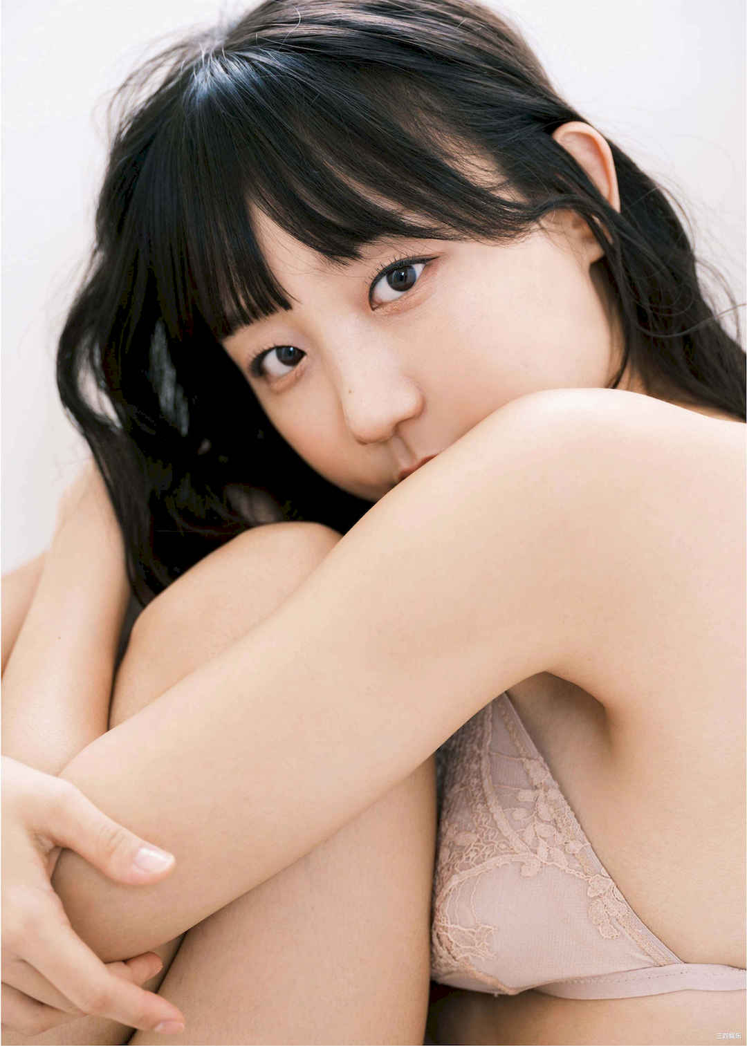 Eunji Pyo写真集《東京生活 ―Dokyo Saenghwal―》高清全本