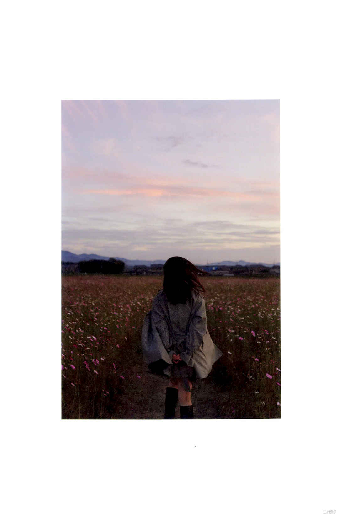 宫田爱萌1ST小说写真书《きらきらし》高清全本